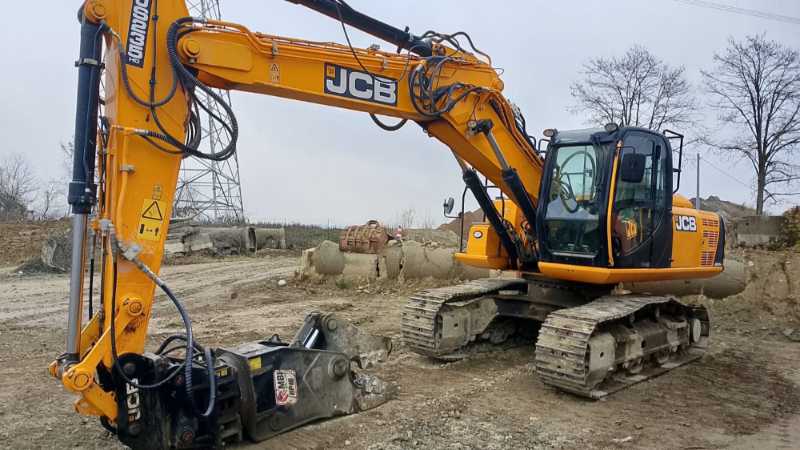 OmecoHub - JCB JS235HD